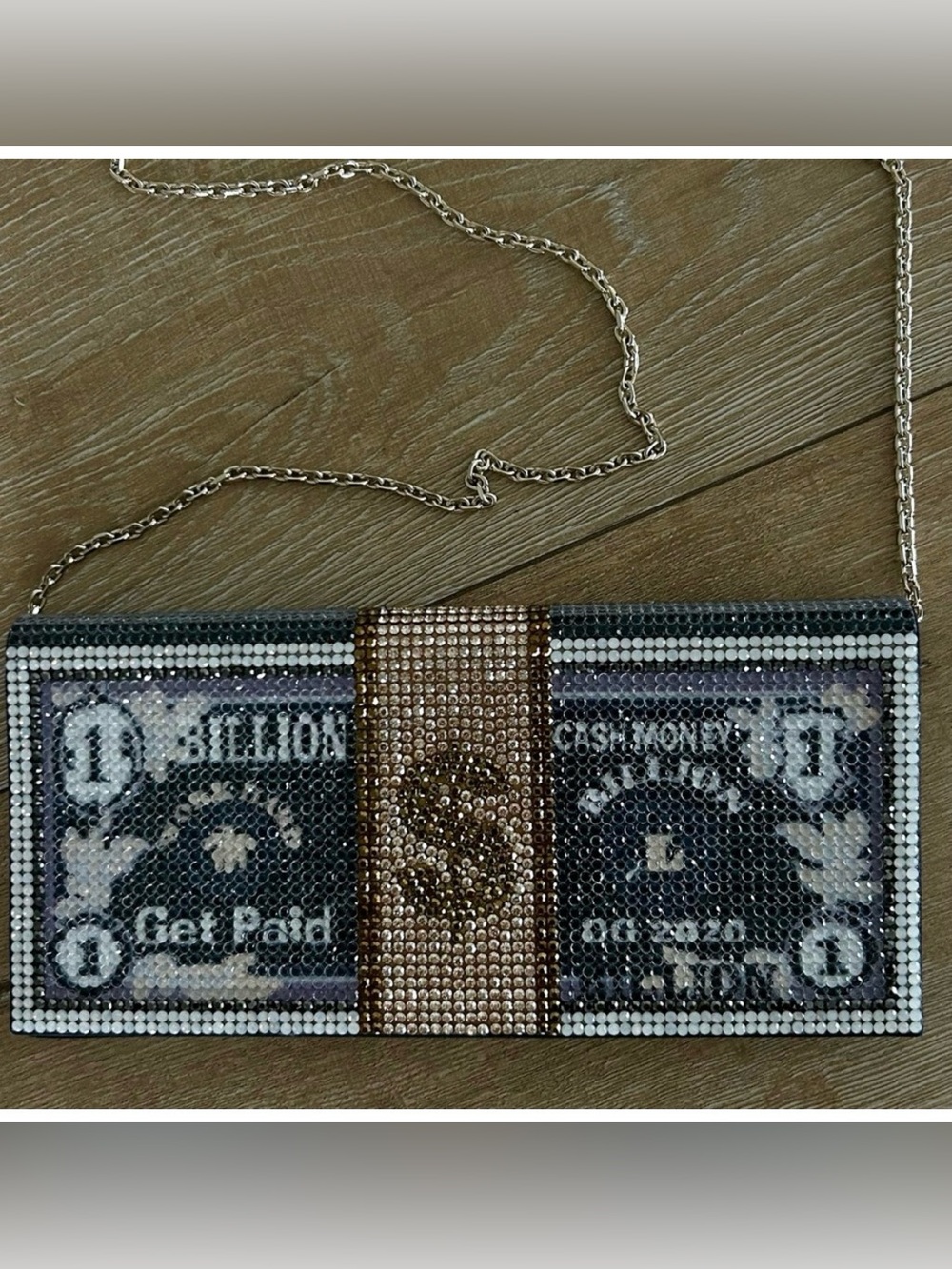 1 billion $ Judith Leiber clucth